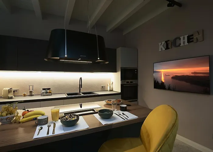 Cavour 7 Lejlighed Salò